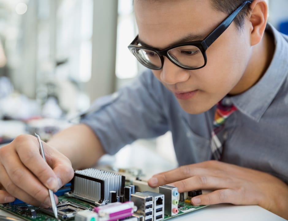 IT student working with wires image
